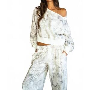 NEW TCTC so comfy woodsy off the shoulder sweater in light camo